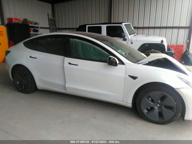 5YJ3E1EA9NF102184 Tesla MODEL 3