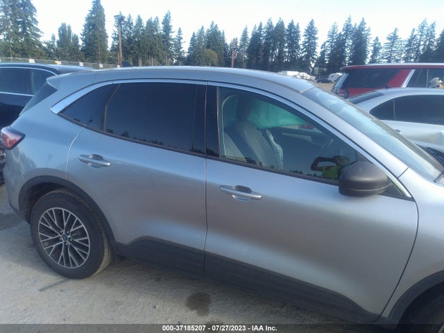 2022 Ford Escape, VIN: 1FMCU0EZ2NUA84780