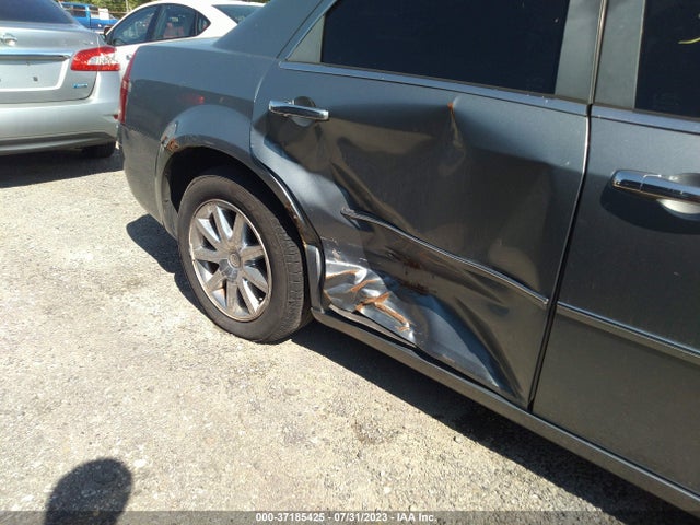 2007 CHRYSLER 300 C VIN: 2C3KA63H27H897732