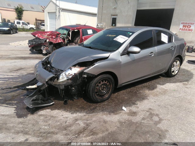 2011 MAZDA MAZDA3 I SPORT VIN: JM1BL1UG7B1357279
