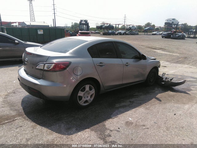 2011 MAZDA MAZDA3 I SPORT VIN: JM1BL1UG7B1357279