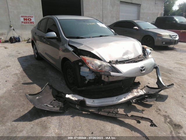 2011 MAZDA MAZDA3 I SPORT VIN: JM1BL1UG7B1357279