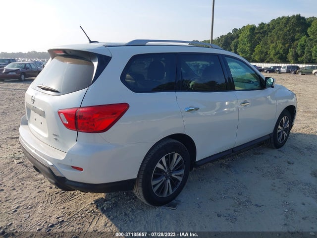 2017 NISSAN PATHFINDER SL VIN: 5N1DR2MM1HC654530