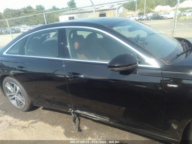 2022 Audi A6, VIN: WAUL2BF25NN031117
