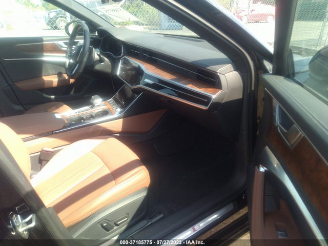 2022 Audi A6, VIN: WAUL2BF25NN031117