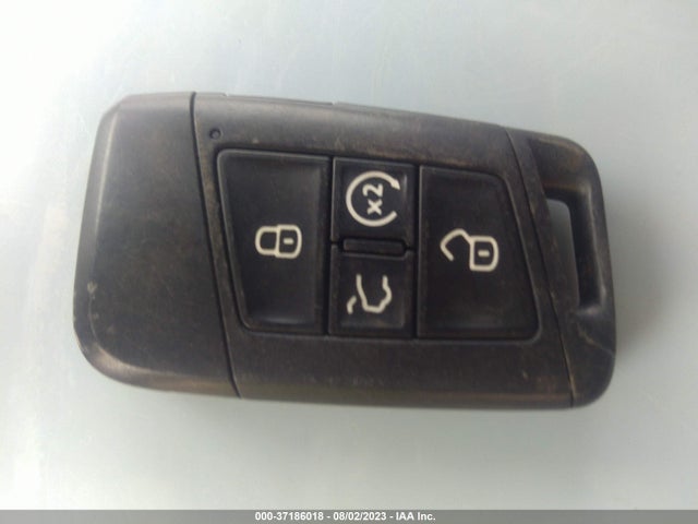 3VVPX7B22NM054035 Volkswagen TAOS SE