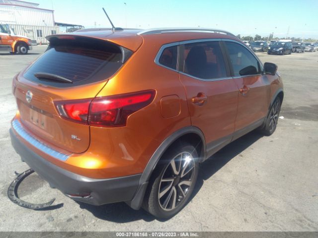 JN1BJ1CP4HW025788 Nissan Rogue Sport Sl