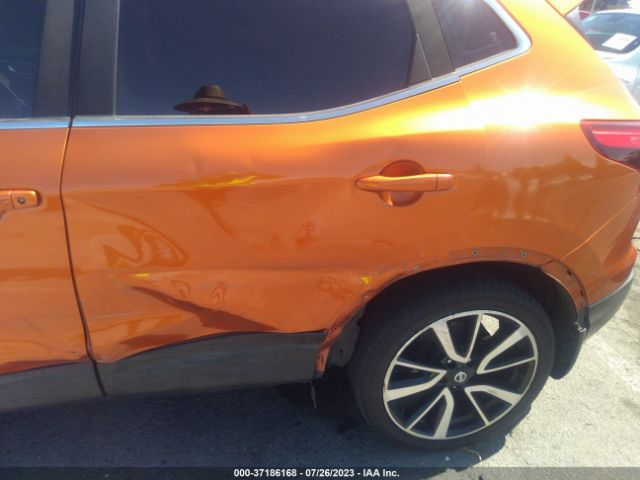 JN1BJ1CP4HW025788 Nissan Rogue Sport Sl