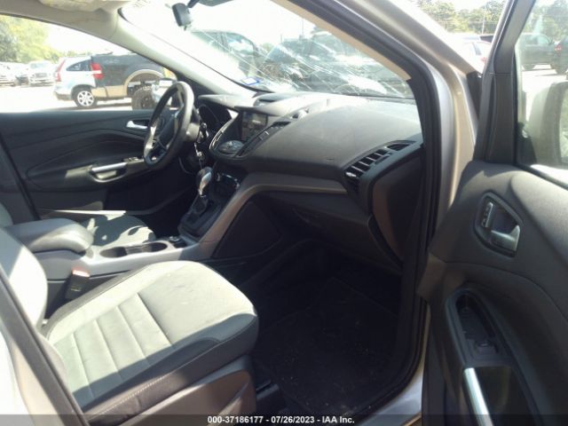 1FMCU0GX9GUB71364 Ford ESCAPE SE