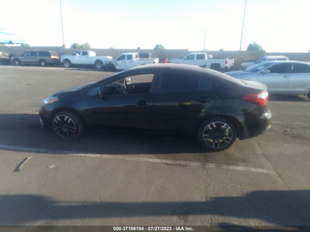KNAFK4A69G5514115 KIA FORTE LX