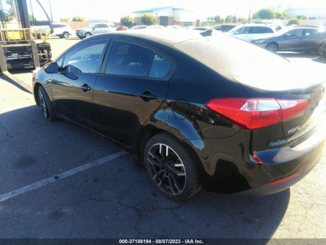 KNAFK4A69G5514115 KIA FORTE LX