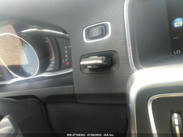 LYV402TMXHB142317 Volvo S60 Inscription Platinum