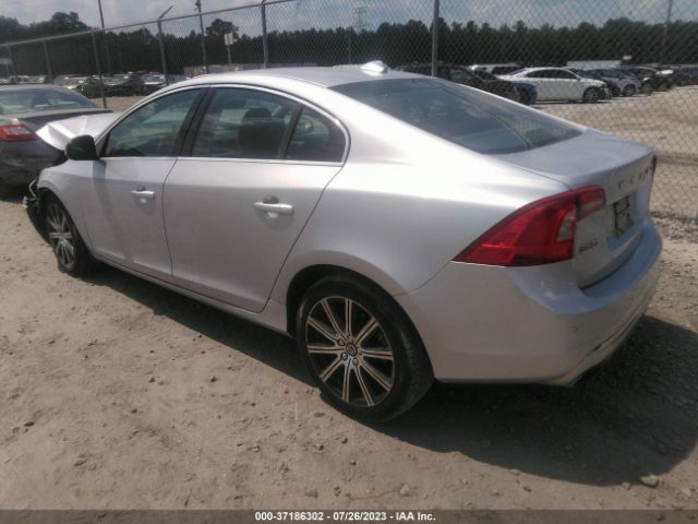 LYV402TMXHB142317 Volvo S60 Inscription Platinum