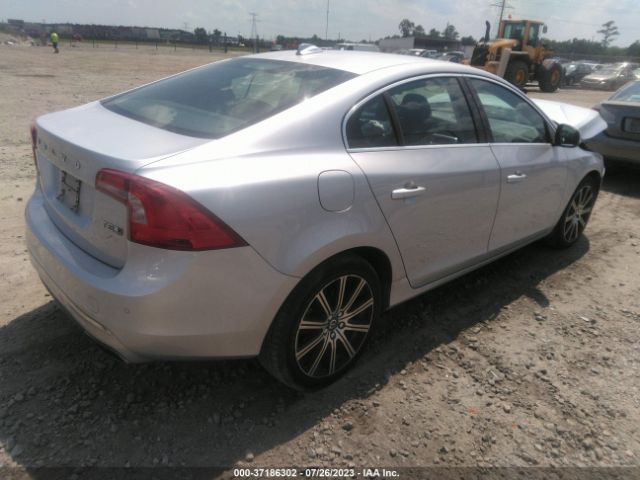 LYV402TMXHB142317 Volvo S60 Inscription Platinum
