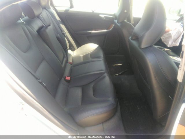 LYV402TMXHB142317 Volvo S60 Inscription Platinum