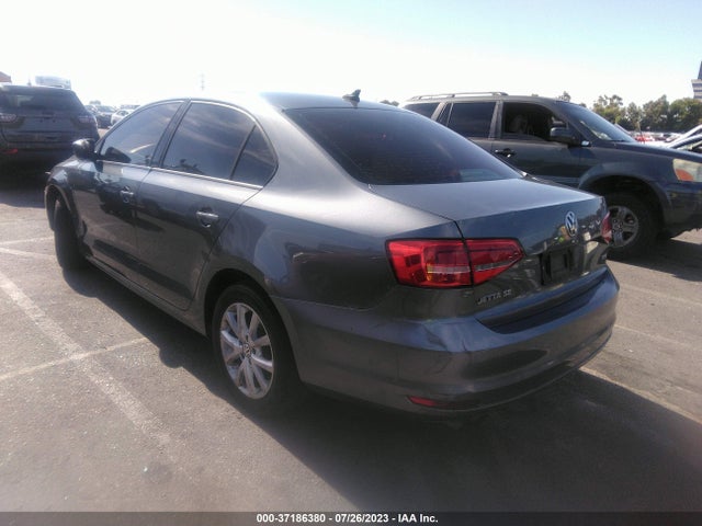 3VWD17AJ3FM218998 Volkswagen Jetta Sedan 1.8t Se