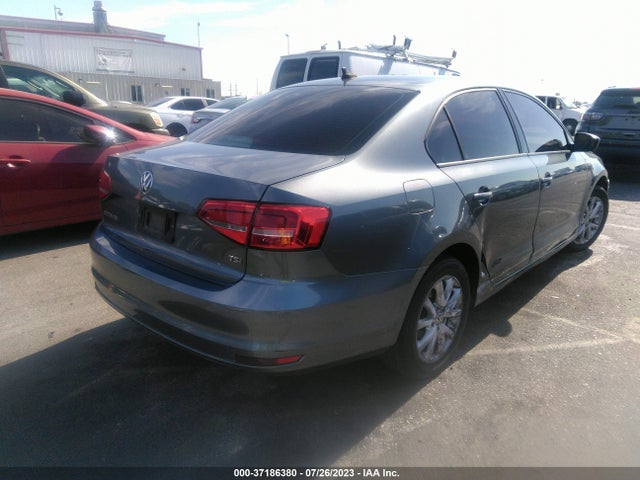 3VWD17AJ3FM218998 Volkswagen Jetta Sedan 1.8t Se