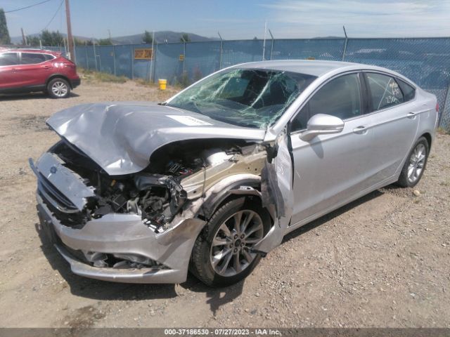 3FA6P0HD1HR253584 Ford FUSION SE