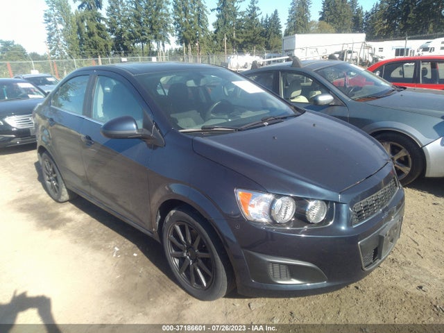 Chevrolet SONIC LT 2015 1G1JC5SH6F4114445 Image 1