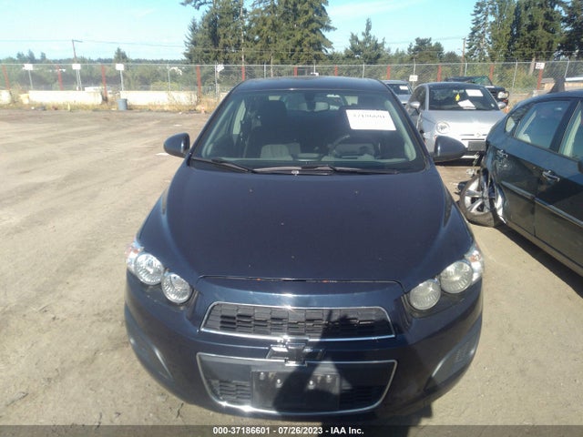 Chevrolet SONIC LT 2015 1G1JC5SH6F4114445 Image 4
