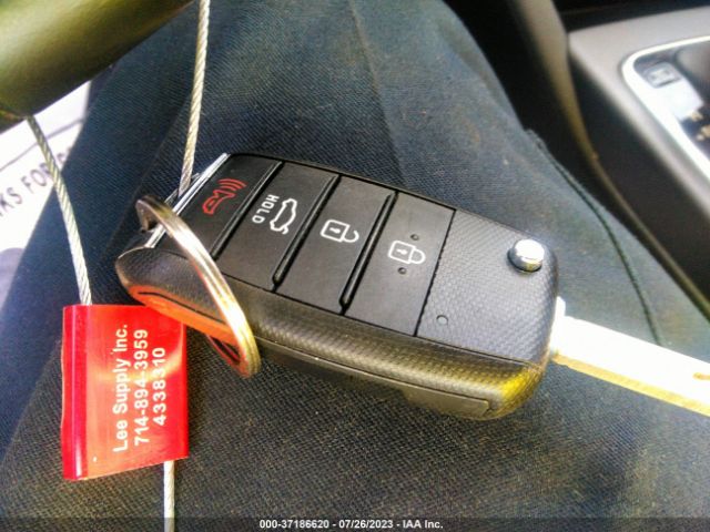 5XXGT4L34JG244236 KIA Optima S