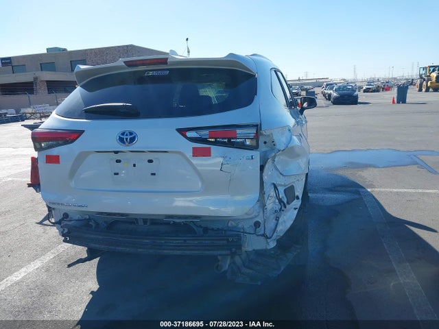 Toyota HIGHLANDER HYBRID 2023 5TDKBRCH6PS114178 Image 9