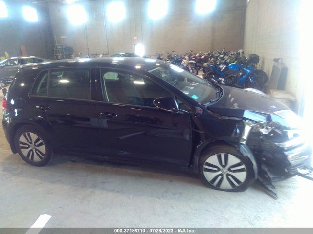 WVWKR7AU7KW909037 Volkswagen E-golf Se