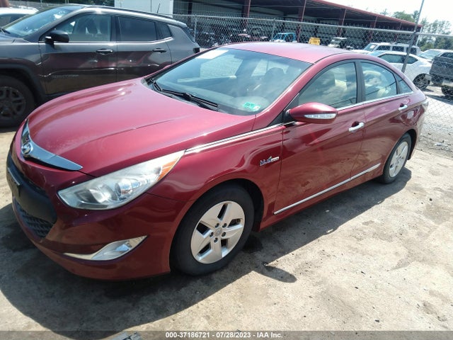 2011 HYUNDAI SONATA HYBRID VIN: KMHEC4A48BA018051