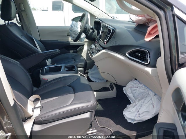 2C4RC1BG8PR532756 Chrysler Pacifica Touring L