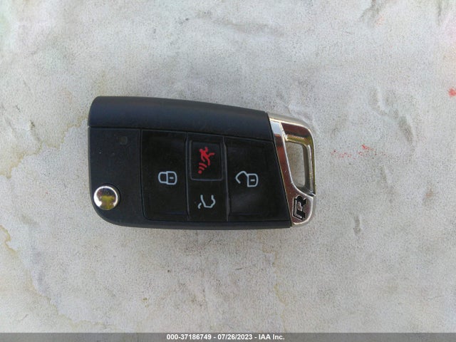 WVWVA7AU8KW212111 Volkswagen Golf R