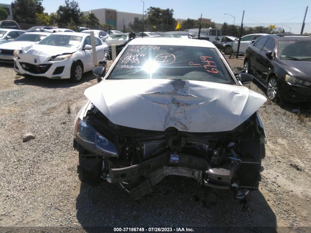 WVWVA7AU8KW212111 Volkswagen Golf R