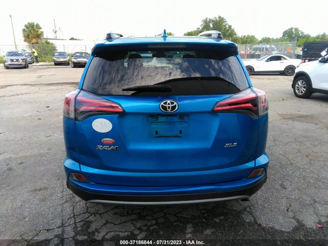 2017 TOYOTA RAV4 XLE VIN: JTMWFREV7HJ145737