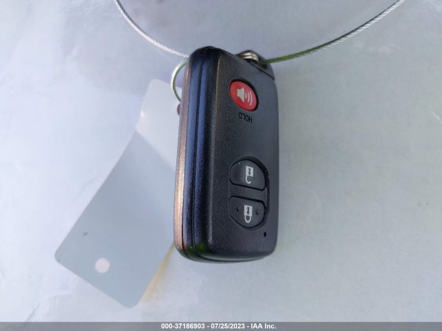 Toyota Prius Four 2015 JTDKN3DU8F1995414 Image 11