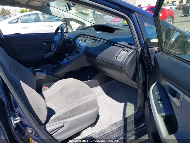 Toyota Prius Four 2015 JTDKN3DU8F1995414 Image 5