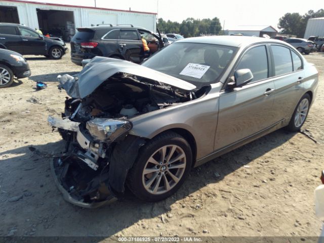 WBA8A9C30HK622623 BMW 3 Series 320i
