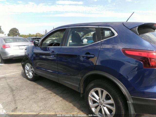 JN1BJ1CP8KW226956 Nissan Rogue Sport S