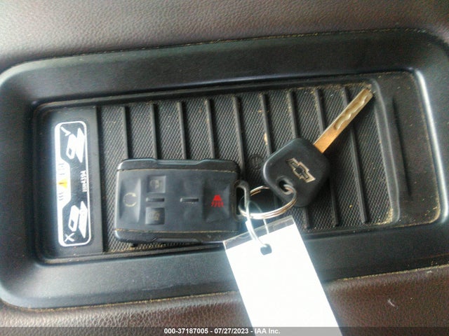Chevrolet Silverado 1500 Lt 2016 3GCUKREC1GG303958 Image 3