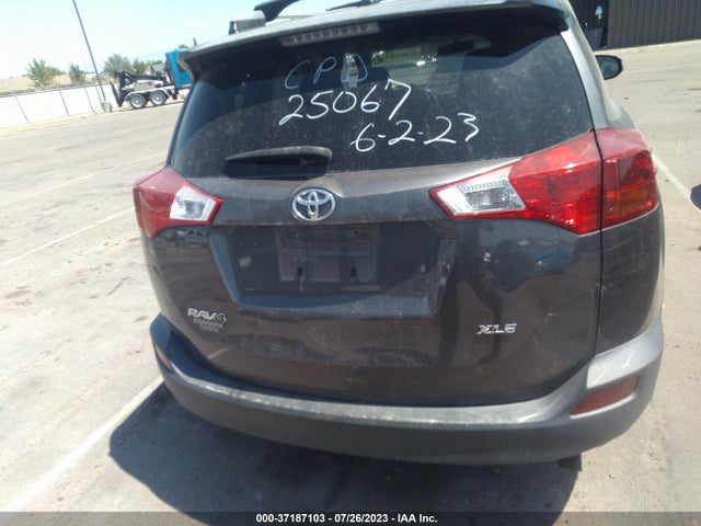 Toyota Rav4 Xle 2015 JTMWFREV3FJ037564 Image 8