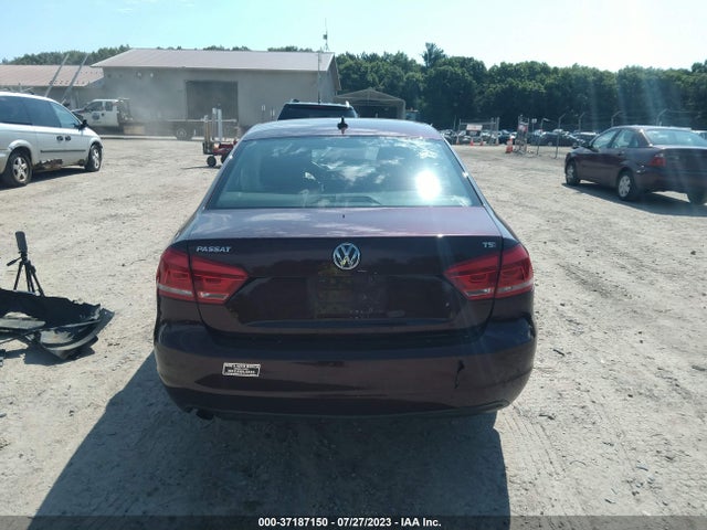1VWAS7A33EC055822 Volkswagen Passat Wolfsburg Ed