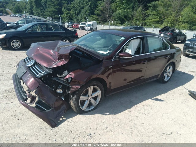 1VWAS7A33EC055822 Volkswagen Passat Wolfsburg Ed