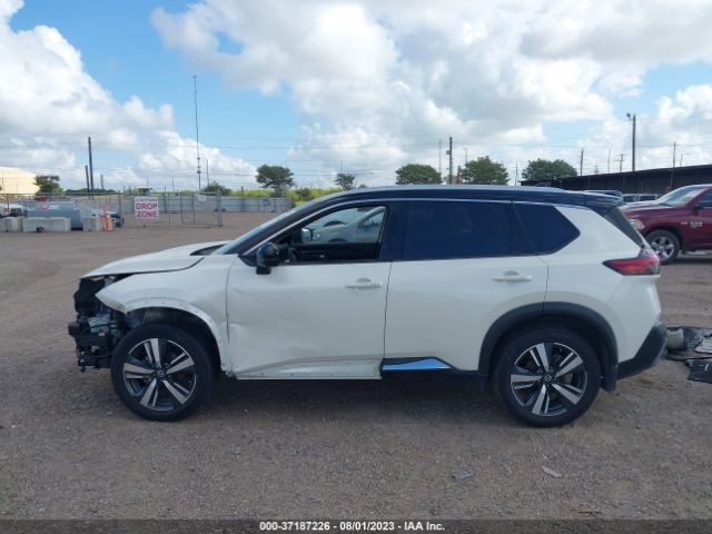 JN8AT3CA6MW015627 Nissan Rogue Sl