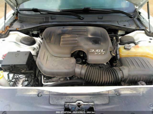 2C3CDXJG8GH127711 Dodge Charger Sxt