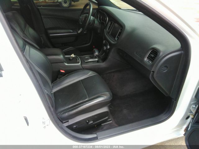 2C3CDXJG8GH127711 Dodge Charger Sxt