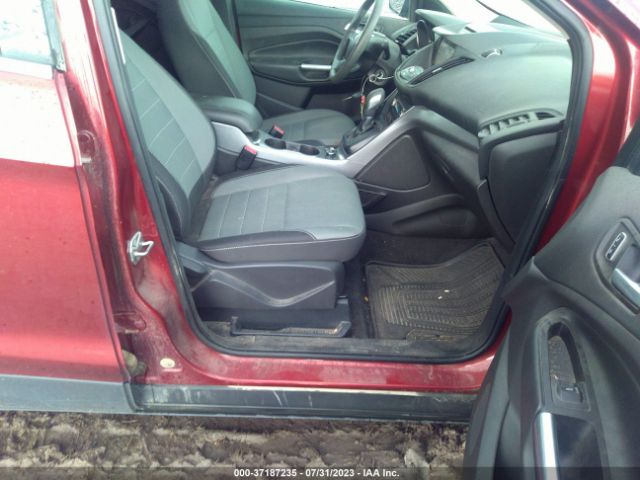 1FMCU0GX9GUC56950 Ford ESCAPE SE