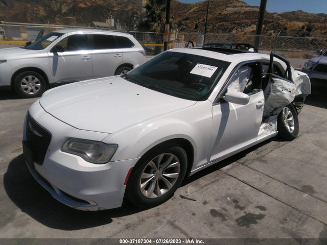 2C3CCAAG0FH864223 Chrysler 300 Limited