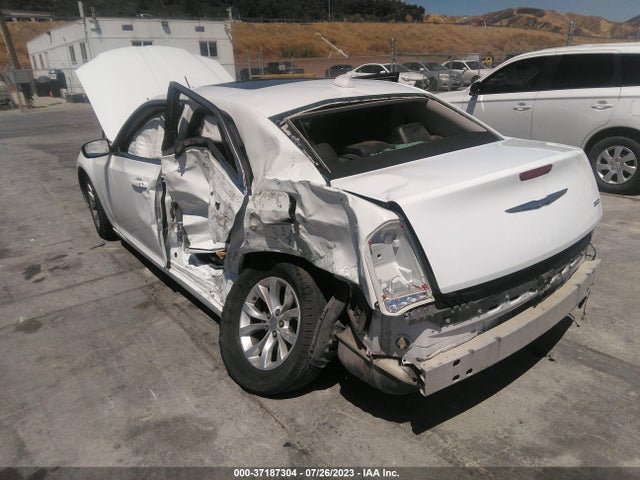 2C3CCAAG0FH864223 Chrysler 300 Limited