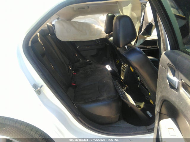 2C3CCAAG0FH864223 Chrysler 300 Limited