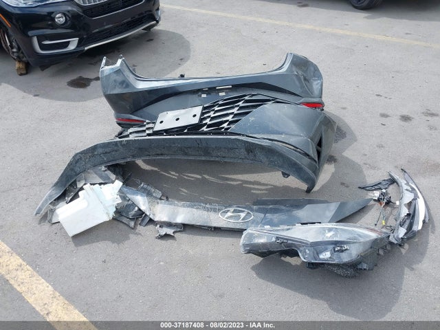 2022 HYUNDAI ELANTRA SE VIN: 5NPLL4AG9NH061851