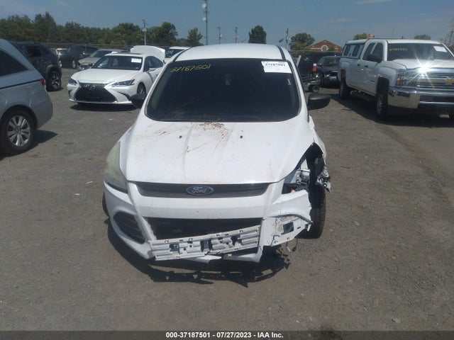 2015 FORD ESCAPE S VIN: 1FMCU0F79FUB74197