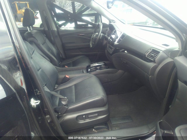 Honda Pilot Touring 2017 5FNYF5H98HB003954 Image 5